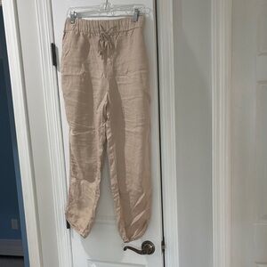 Caslon Women’s Beige Linen Tapered Pants